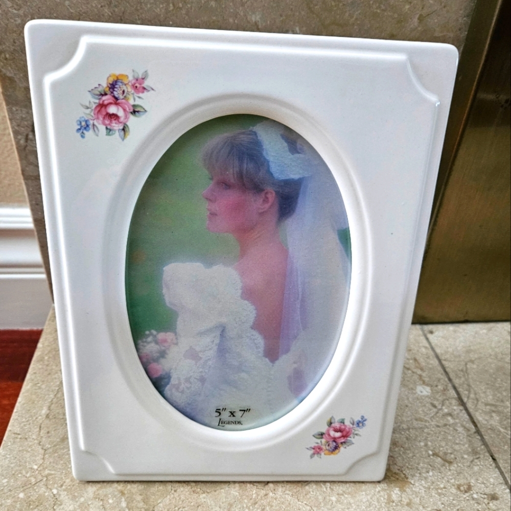 NWOT Legends Ceramic Picture Frame